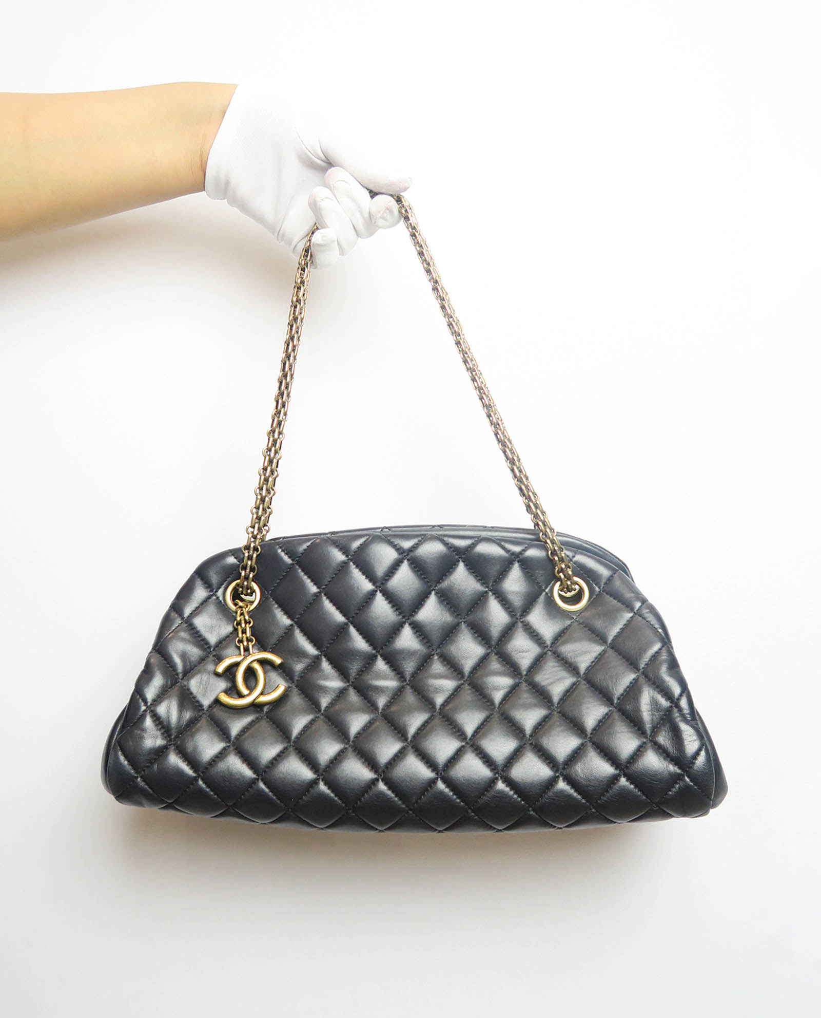 Small bowling bag chanel hot sale